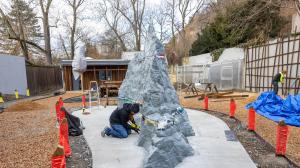 The model of Ball's Pyramid was created using a 3D printer at a scale of 1:200, and its height is 2.8 metres. The actual pyramid is 562 metres tall. Photo: Miroslav Bobek, Prague Zoo