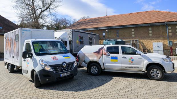 Zoo Praha vypravila na pomoc ukrajinským zoologickým zahradám dvě auta. Foto Petr Hamerník, Zoo Praha
